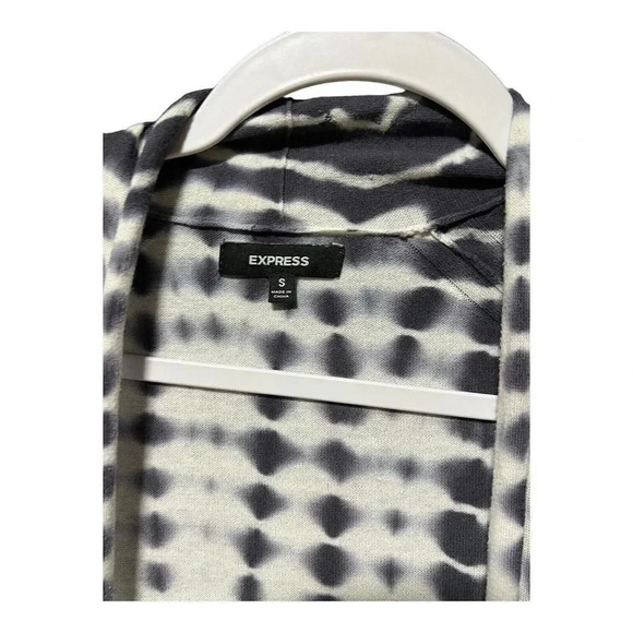 EXPRESS Women's Cardigan Sweater Open Front Gray Tie Dye Size Small Short Sleeve - Picture 3 of 7